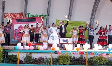 Festejan a las mamás de chimalhuacán