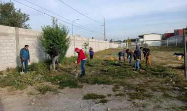 Inician campaña de reforestación