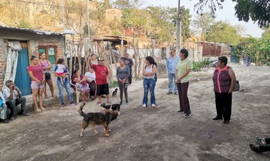 Vecinos de Tuxpan gestionan mantenimiento de drenaje sanitario