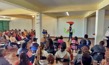 Fortalecen unidad de estructuras antorchistas en La Paz