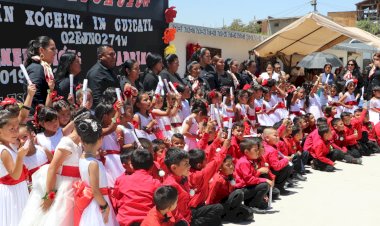 Concluye ciclo escolar del Preescolar In Xochitl In Cuicatl