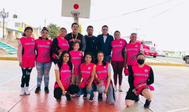 Diputado antorchista apoya mujeres basquetbolistas de Tlaxcala 