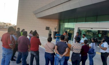 Maestros y estudiantes dan continuidad a demandas en Torreón