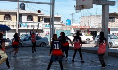 Antorchistas celebran Primer Encuentro de Basquetbol Femenil en Tlaxco 