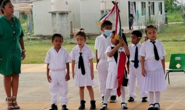 Amena graduación en preescolar de colonia Fraternidad Antorchista de Chetumal