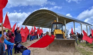 La lucha se hace con el pueblo