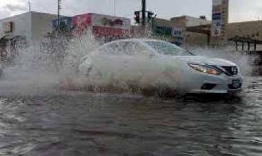 Lluvias provoca inundación en colonias de Torreón