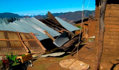 Viviendas destruidas por fuertes vientos en Guerrero