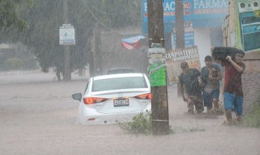 Colonias populares del norte, sin apoyo gubernamental ante intensas lluvias