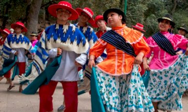 Antorcha busca acercar los pueblos del mundo desde el VI Concurso de Folclore Internacional