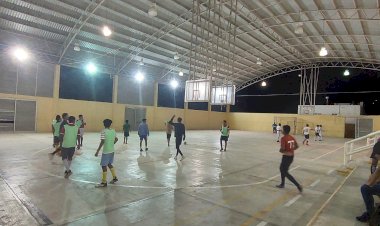 Inicia torneo de fútbol en colonia antorchista de Chiapas 