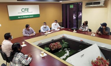 Piden a CFE de Culiacán regularización de servicio