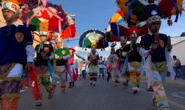 Oaxaca se pintará de colores y cultura por el VI Concurso de Folclor Internacional de Antorcha