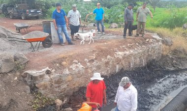 El pueblo siempre construye