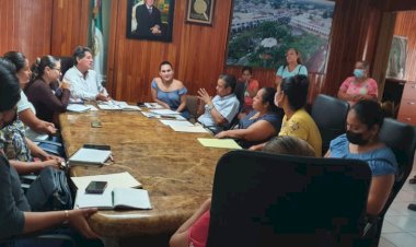 Acuerdan Antorcha y alcalde de Tecomán agilizar compraventa de predio