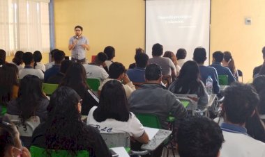 Preparatoria Lázaro Cárdenas  Cuautitlán celebra jornada del ciclo  de conferencias “Hablemos de Ciencia”