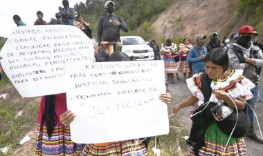 Más protestas y promesas en gira de AMLO por Guerrero