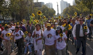 Marchan en CDMX exigiendo justicia para Yaretzi Hernández.