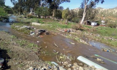 Todavía hay colonias enterradas en el lodo, afirma líder antorchista