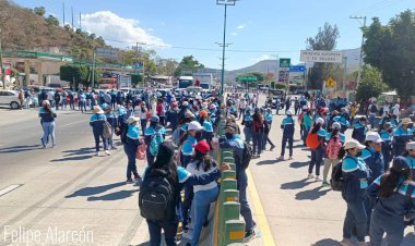 Múltiples protestas evidencian fallas del sector educativo en Guerrero