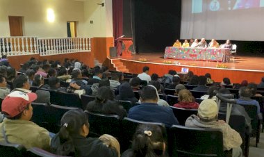 Los líderes tzotziles y tzeltales de la zona Altos de Chiapa se reunieron en el teatro Daniel Zebadúa de San Cristóbal de Las Casas