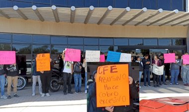 Padres de familia de Hermosillo apoyan lucha de Casa del Estudiante Sonorense