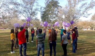 Escuelas antorchistas conmemoran el Día Internacional de la Mujer