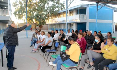 Plenistas de Durango reciben plática sobre el uso responsable de redes