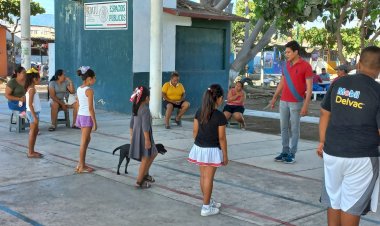 Antorcha promueve cultura entre juventud de Tecomán, Colima
