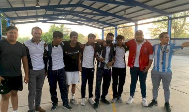 Bachilleres de Huitzililla se preparan para Espartaqueada Deportiva