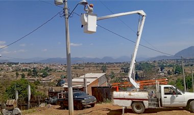 Logran red eléctrica en colonia popular del municipio de Hidalgo