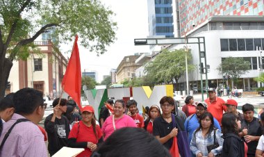 Entregan antorchistas pliego petitorio a Gobierno municipal de Monterrey