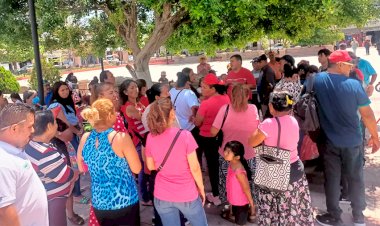 Habitantes de Apatzingán logran acuerdos con el presidente municipal