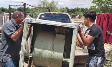 Pobladores del ejido La Libertad logran 2 ventiladores industriales para salón