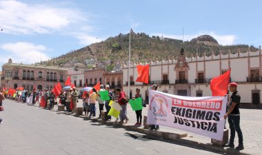 Zacatecanos exigen justicia por asesinato de sus compañeros antorchistas de Guerrero