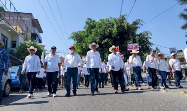 Megamarcha antorchista exige justicia en Guerrero