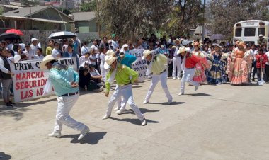 Marchan estudiantes de Tijuana; exigen seguridad