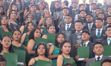 México necesita profesionistas revolucionarios