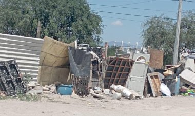 Vecinos de Villa de Pozos denuncian recicladora clandestina