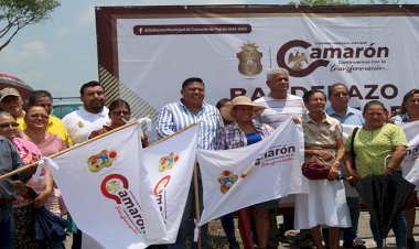 Antorchistas dan banderazo de obras en el municipio de Camarón 