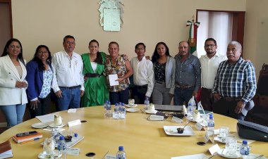 Antorchistas y gobernadora de Aguascalientes se reúnen para revisar proyectos