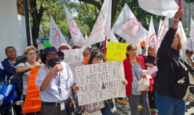 Antorchistas de la CDMX protestan ante el Indep; reiteran plantón para el 20 de septiembre
