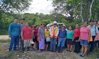 Avanza proyecto de electrificación en Palenque