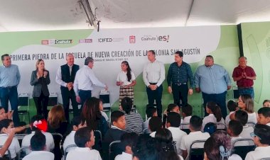 Colocan primera piedra de primaria para colonia San Agustín, en Torreón