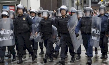 Gobierno de Morena en la CDMX rearma a granaderos para reprimir protestas