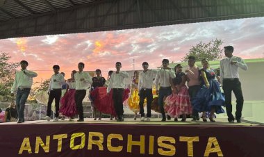 Rinden homenaje a mártires antorchistas en Culiacán