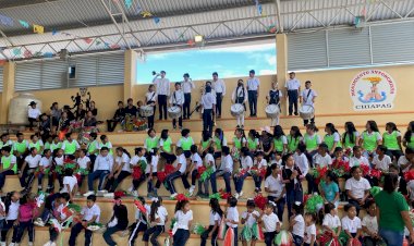 Conmemoran escuelas antorchistas de Chiapas aniversario de la Revolución