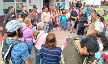 Habitantes de Uruapan exigen respeto a acuerdos pactados con el edil municipal