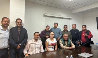 Antorchistas de Saltillo se reúnen con secretario de desarrollo social