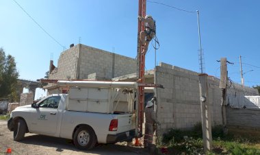 Antorcha impulsa electrificación para 50 familias en Puebla capital